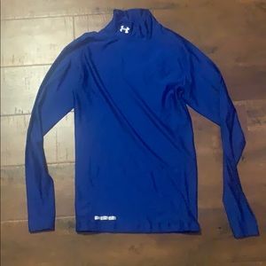 Under armpit cold gear base layer